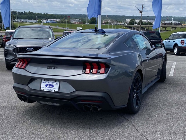 2025 Ford Mustang GT Premium photo 2