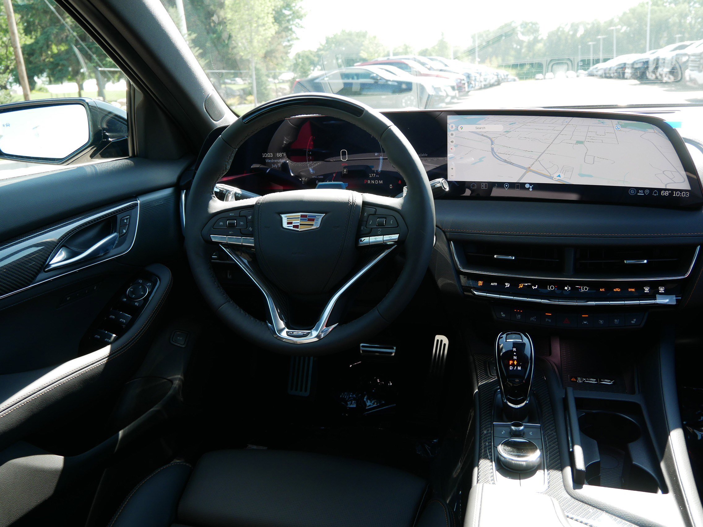 2026 Cadillac CT5 V photo 9