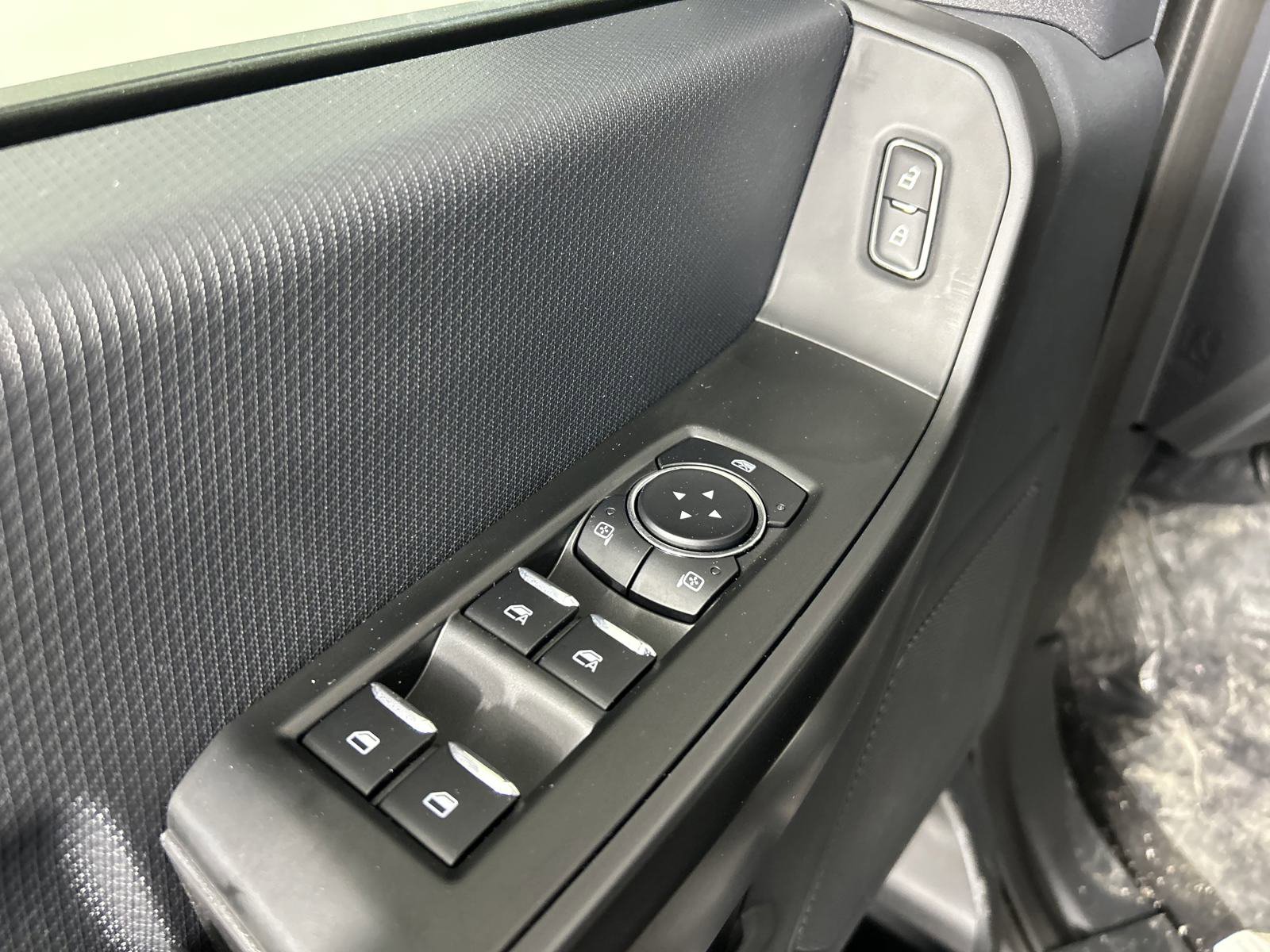 2025 Ford F-150 STX photo 15