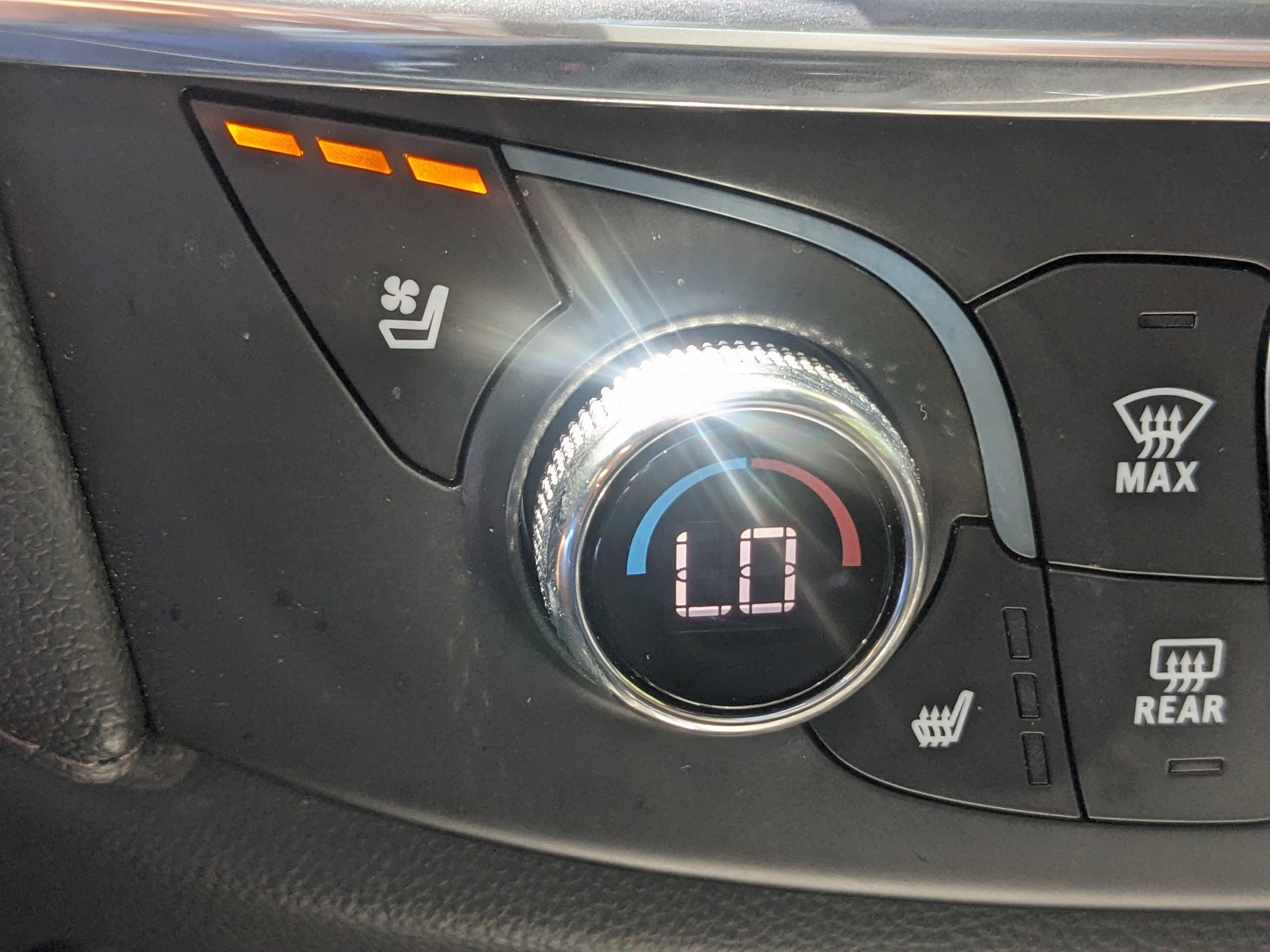 2023 Chevrolet Traverse High Country photo 23