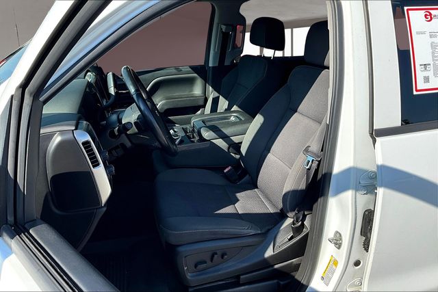 2018 Chevrolet Silverado 1500 LT photo 26