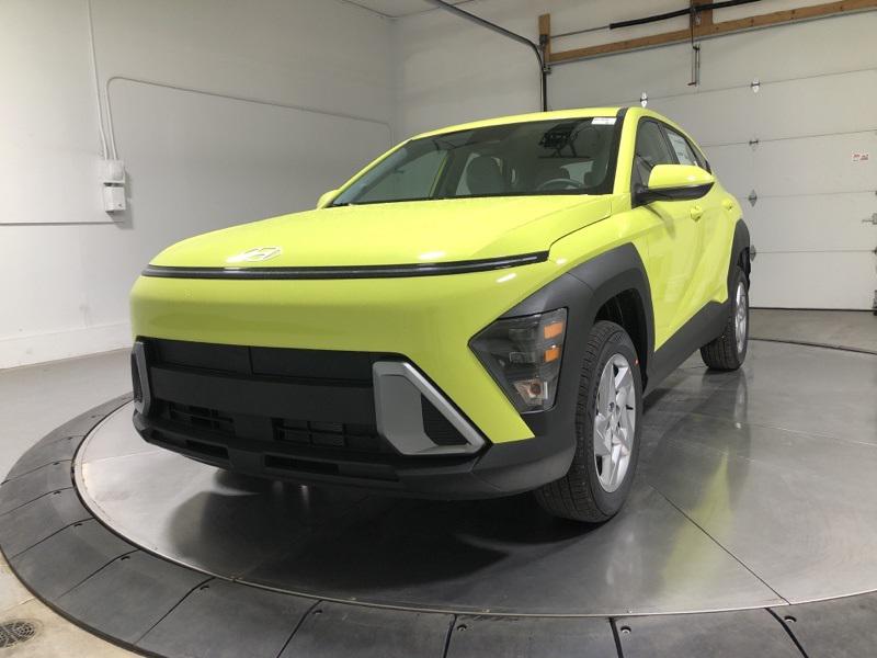 2026 Hyundai Kona SE photo 3