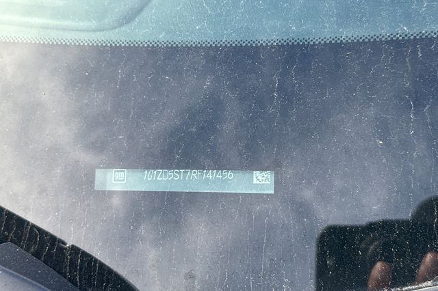 2024 Chevrolet Malibu 1LT photo 2