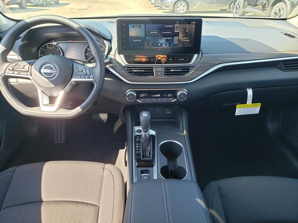 2025 Nissan Altima SV Special Edition photo 9