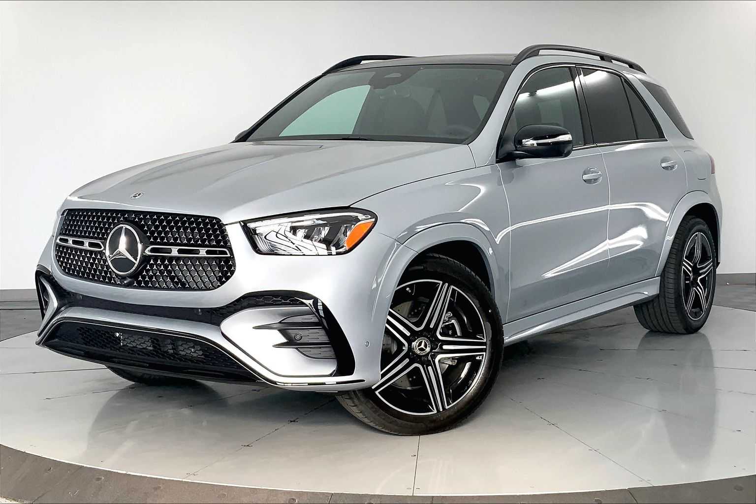 2025 Mercedes-Benz GLE GLE450E's photo