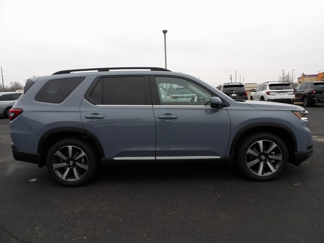 2025 Honda Pilot Touring photo 5