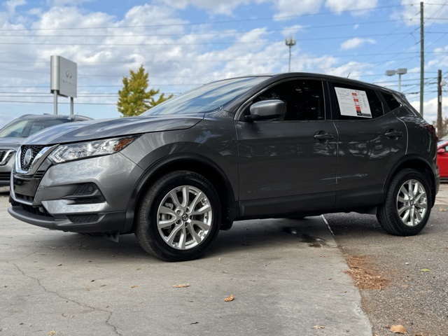 2022 Nissan Rogue Sport S photo 2