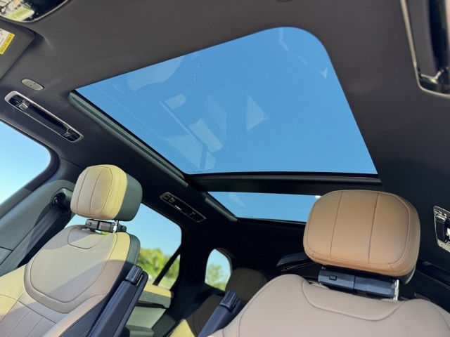 2025 Land Rover Range Rover Sport SE photo 15