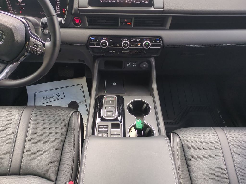 2023 Honda Pilot Elite photo 17