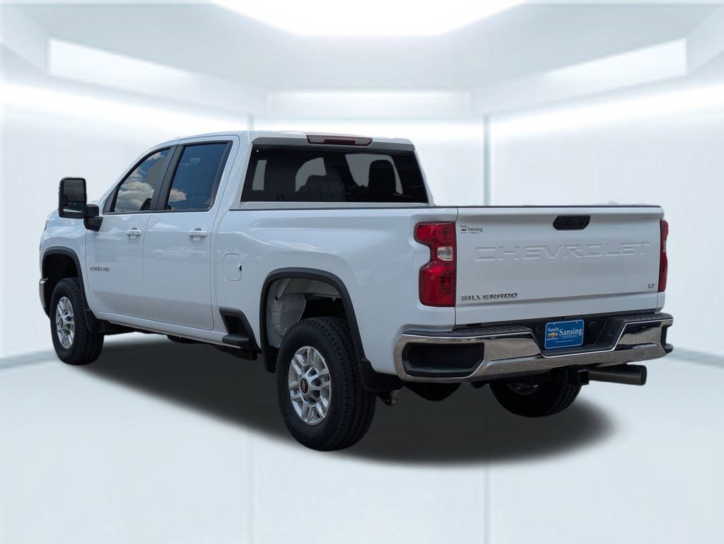 2025 Chevrolet Silverado 2500HD LT photo 3