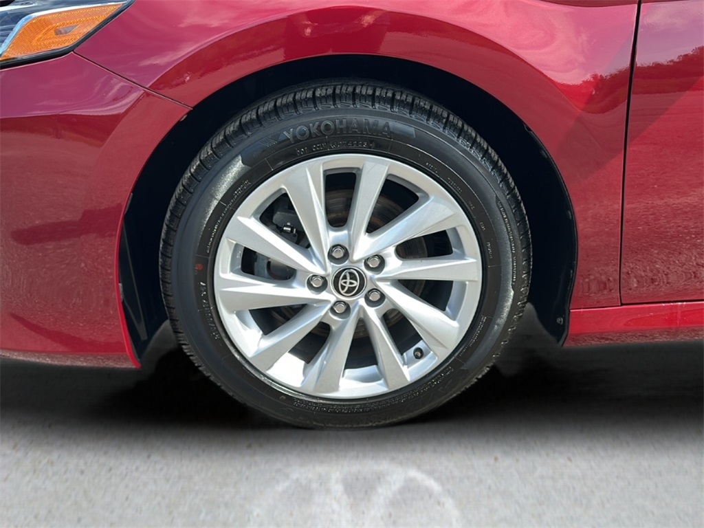 2022 Toyota Camry LE photo 26