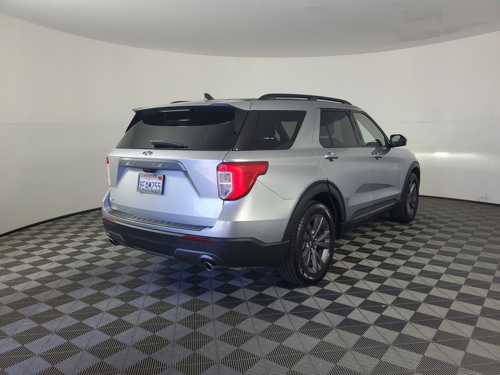 2022 Ford Explorer XLT photo 4