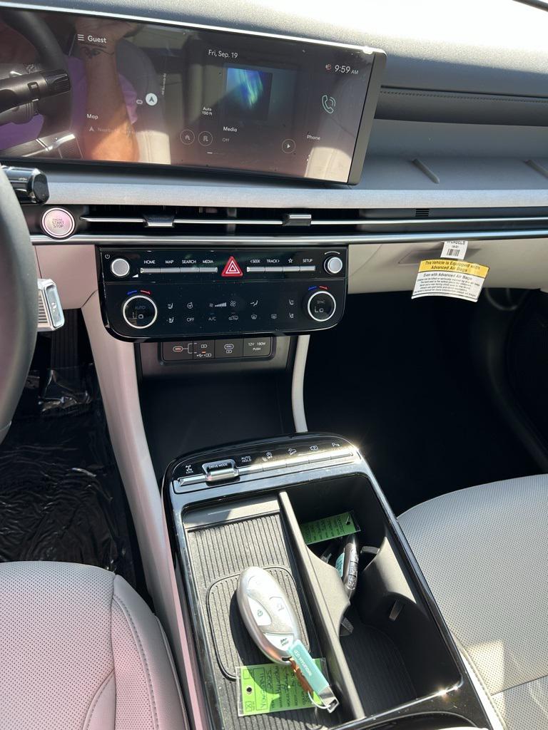 2025 Hyundai Tucson Limited photo 18