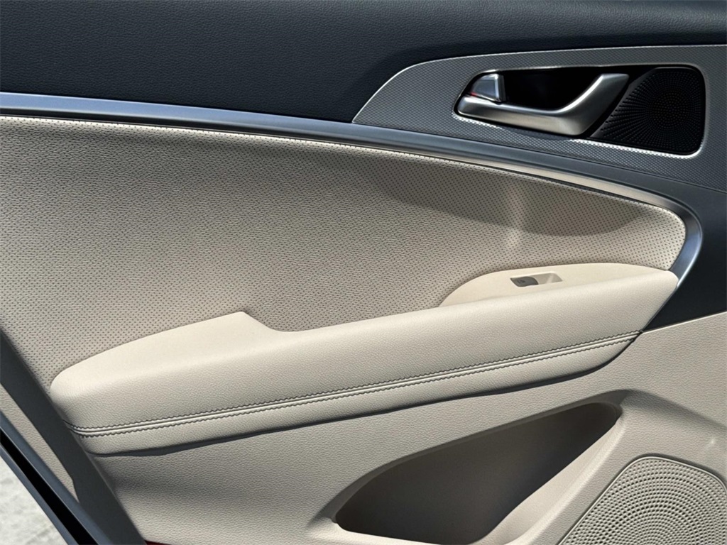 2026 Genesis G70 2.5T Prestige photo 18