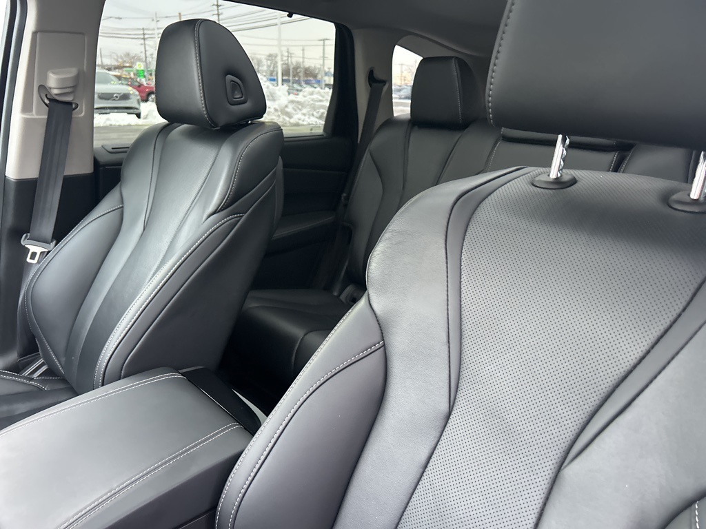 2023 Acura MDX SH-AWD Technology photo 4