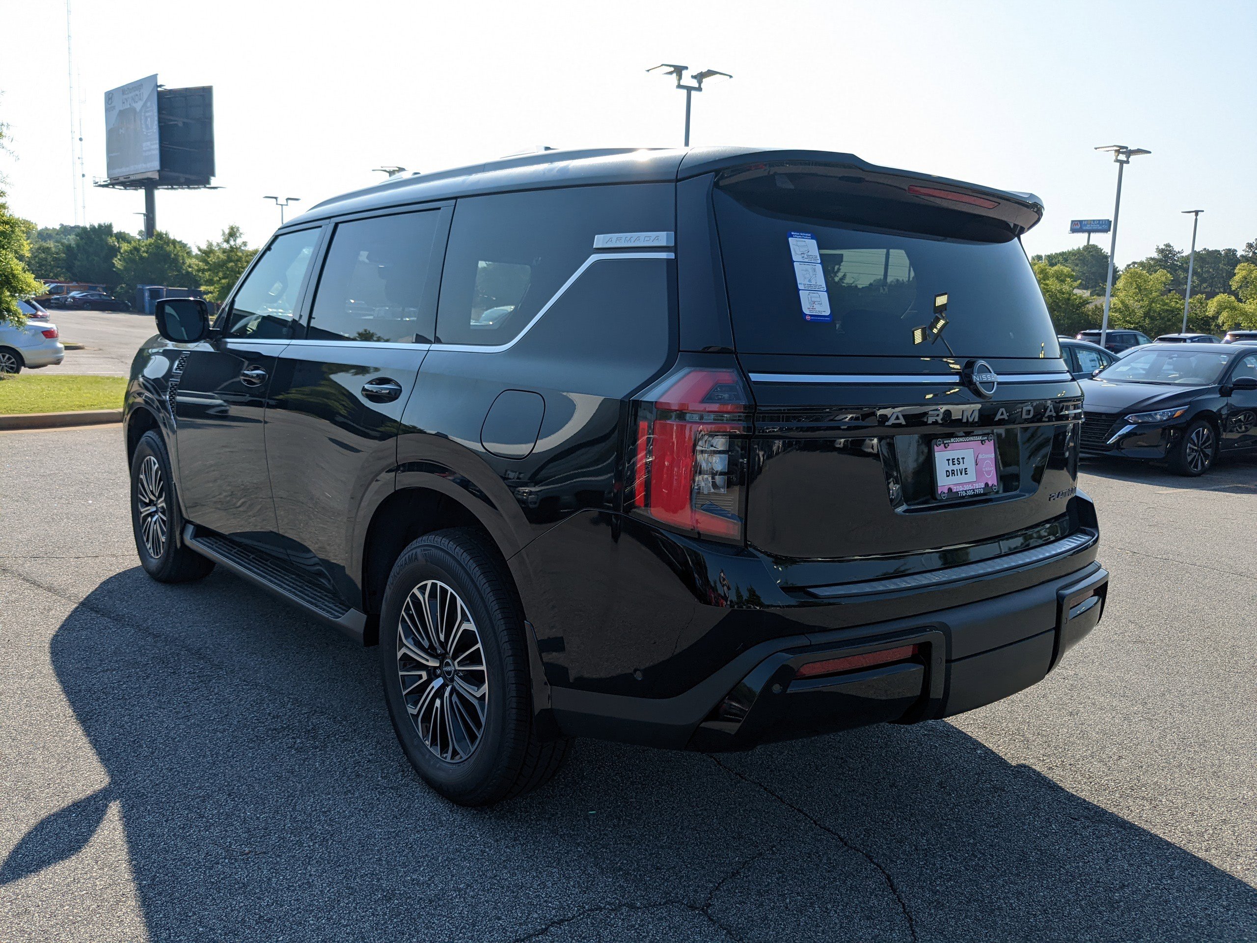 2025 Nissan Armada Platinum photo 4
