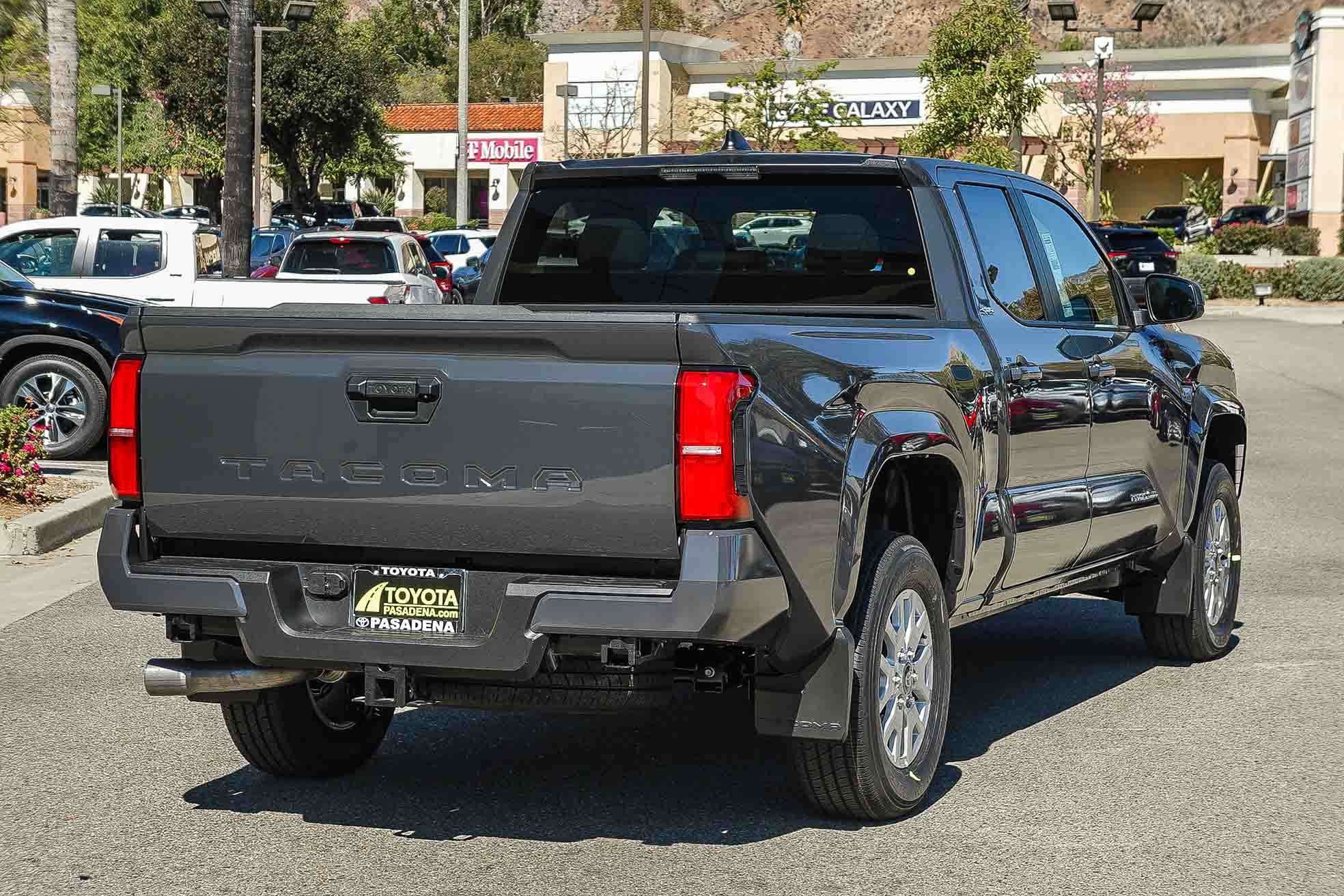 2025 Toyota Tacoma SR5 photo 4
