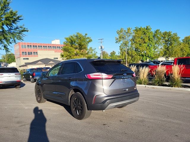 2023 Ford Edge SEL photo 3
