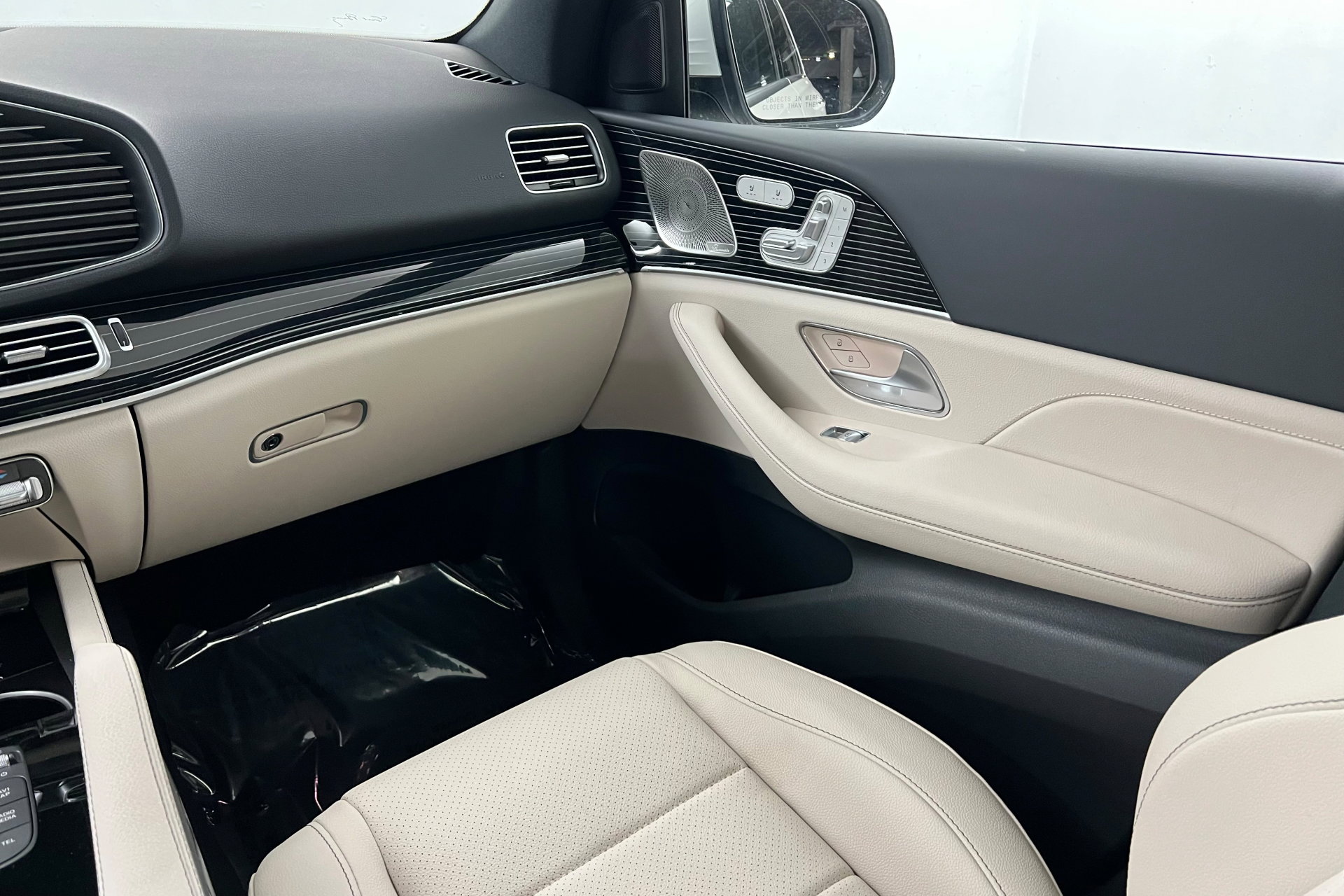 2025 Mercedes Benz GLE 350 4MATIC photo 10