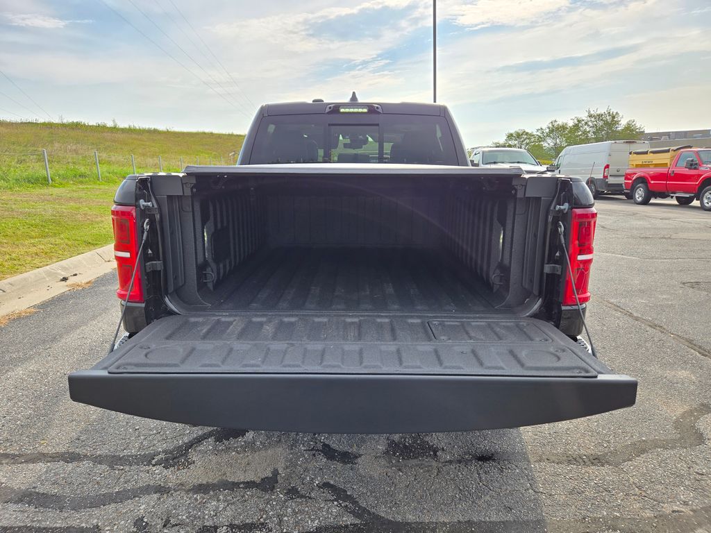 2025 Ram 1500 photo 30