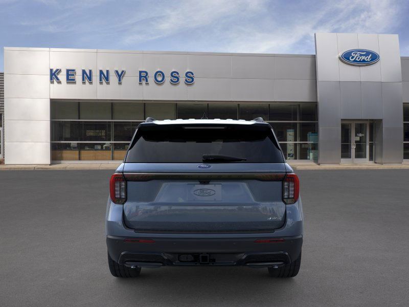 2026 Ford Explorer ST-Line photo 3