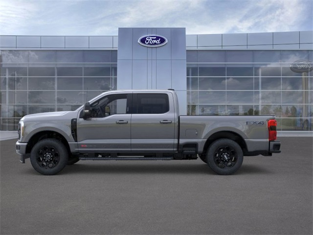 2025 Ford F-350 photo 3