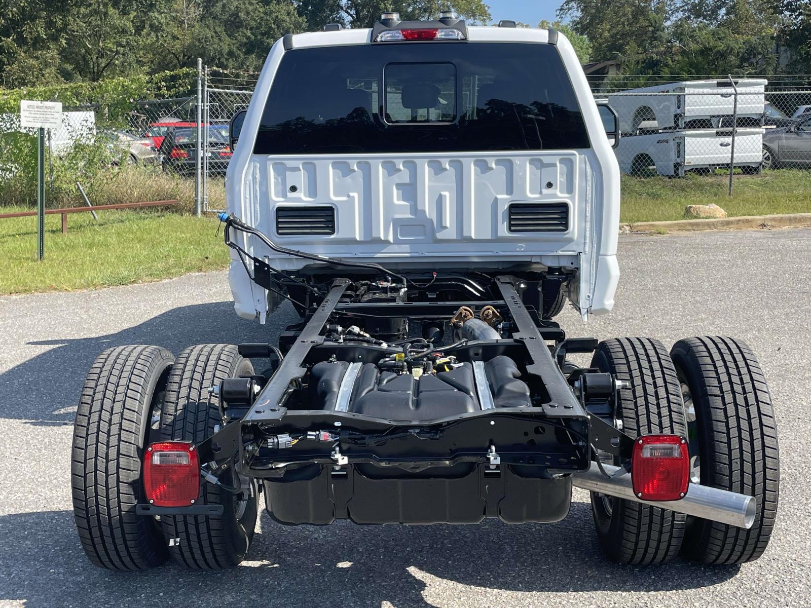 2026 Ford F-350 XL photo 4