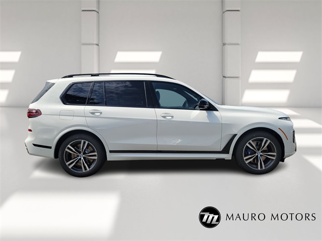 2026 Bmw X7 M60i photo 2