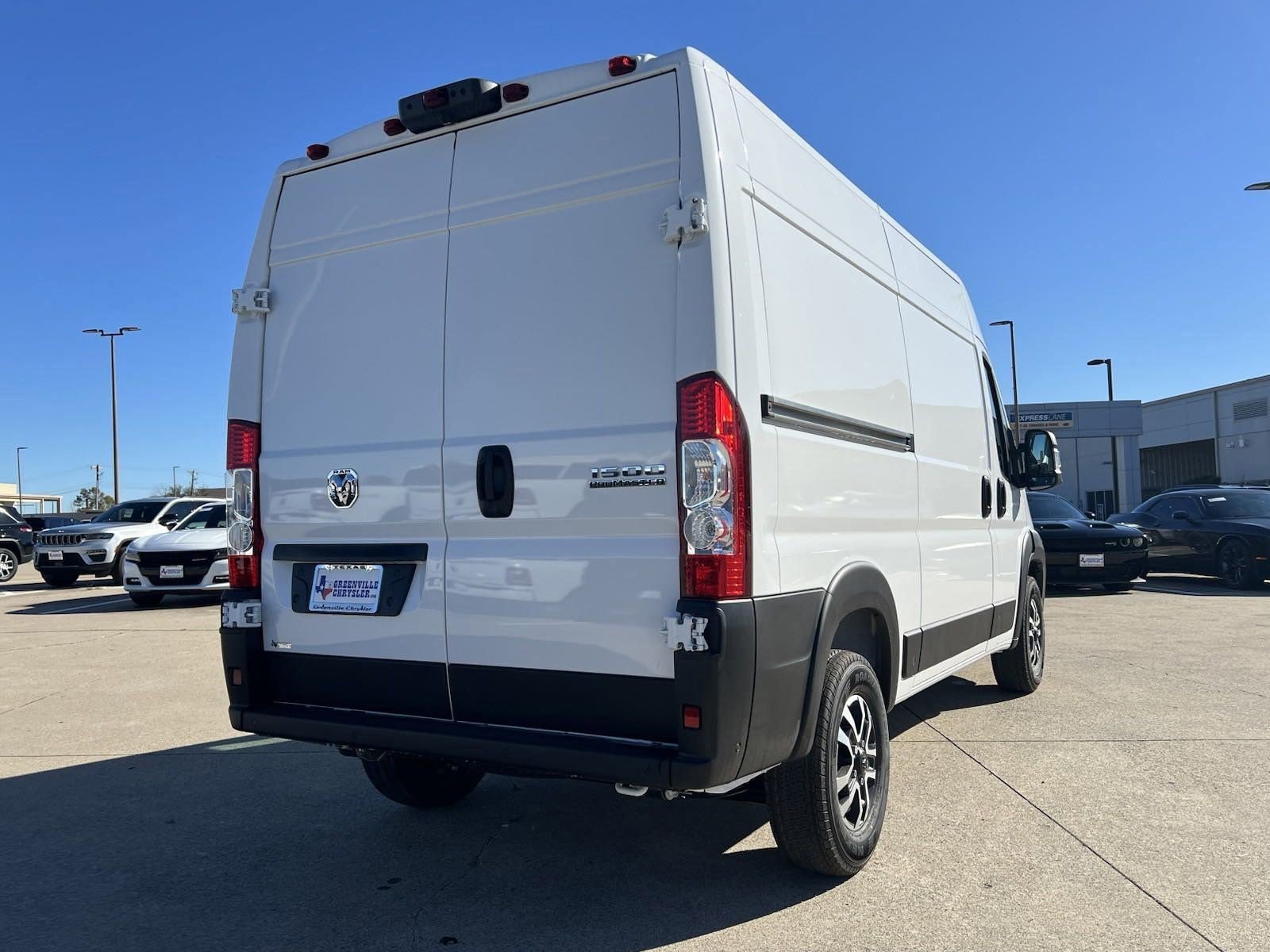 2025 Ram ProMaster 1500 SLT Cargo Van High Roof photo 6
