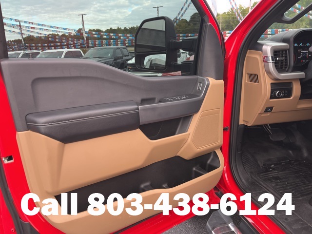 2023 Ford F-350 XLT photo 4