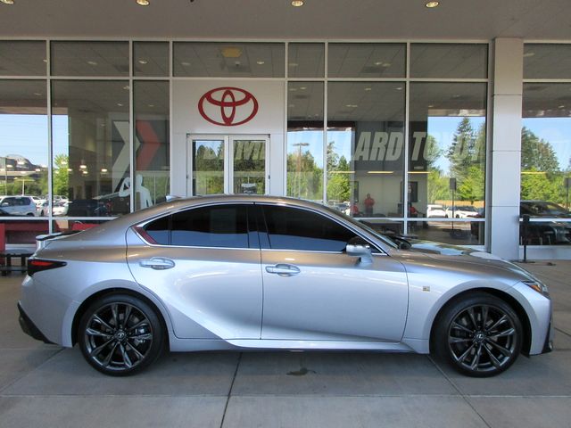 2024 Lexus IS 300 photo 2