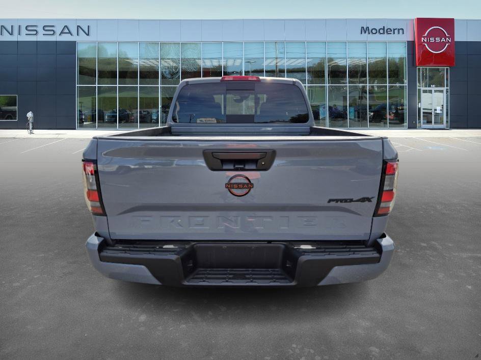 2024 Nissan Frontier PRO-4X photo 6