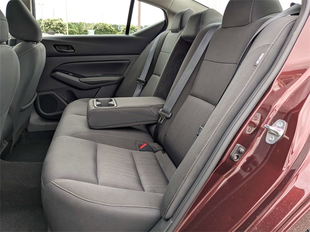 2023 Nissan Altima 2.5 SV photo 13