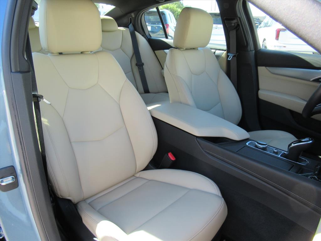 2024 Cadillac CT5 Luxury photo 10