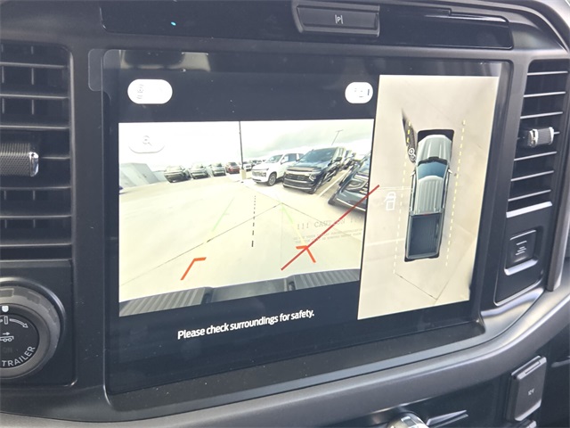 2025 Ford F-150 XLT photo 14