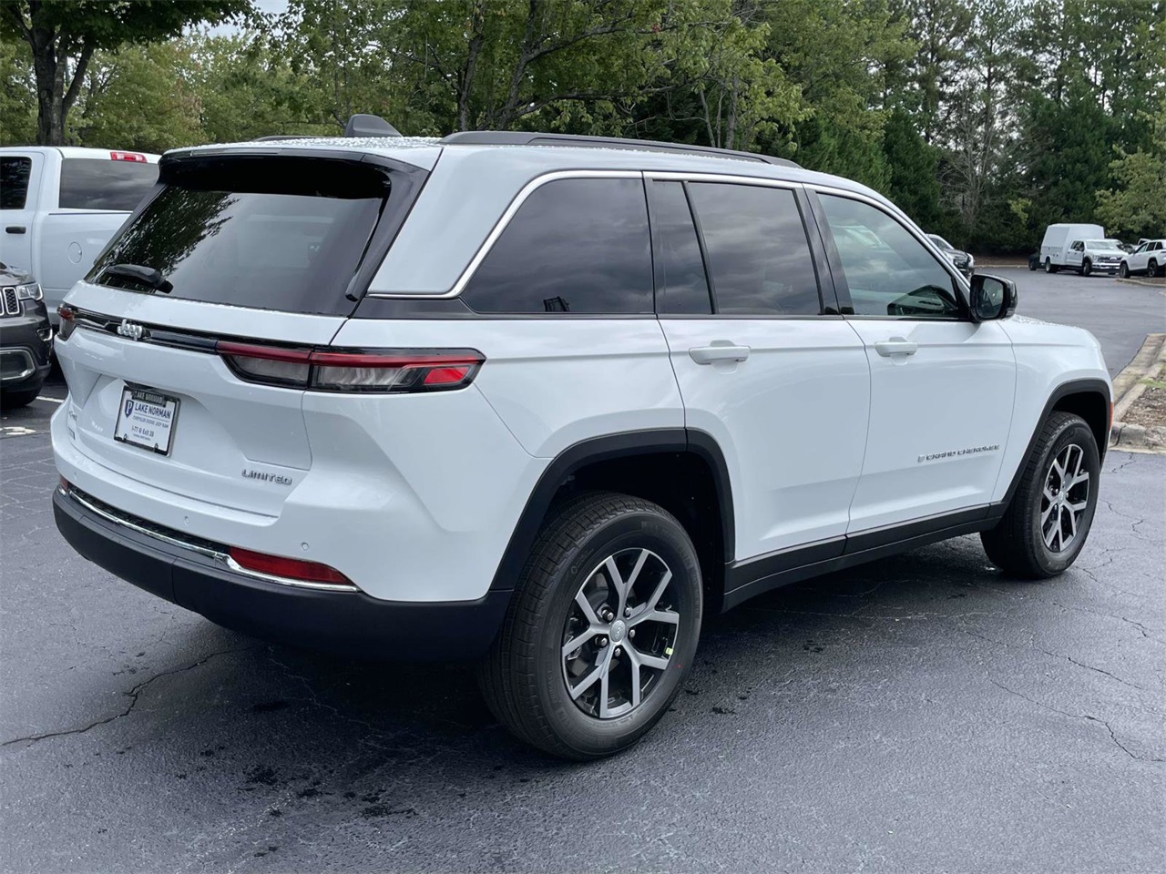 2025 Jeep Grand Cherokee Limited photo 4