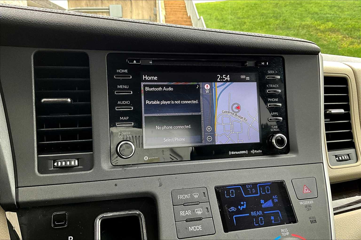 2020 Toyota Sienna XLE Premium photo 30