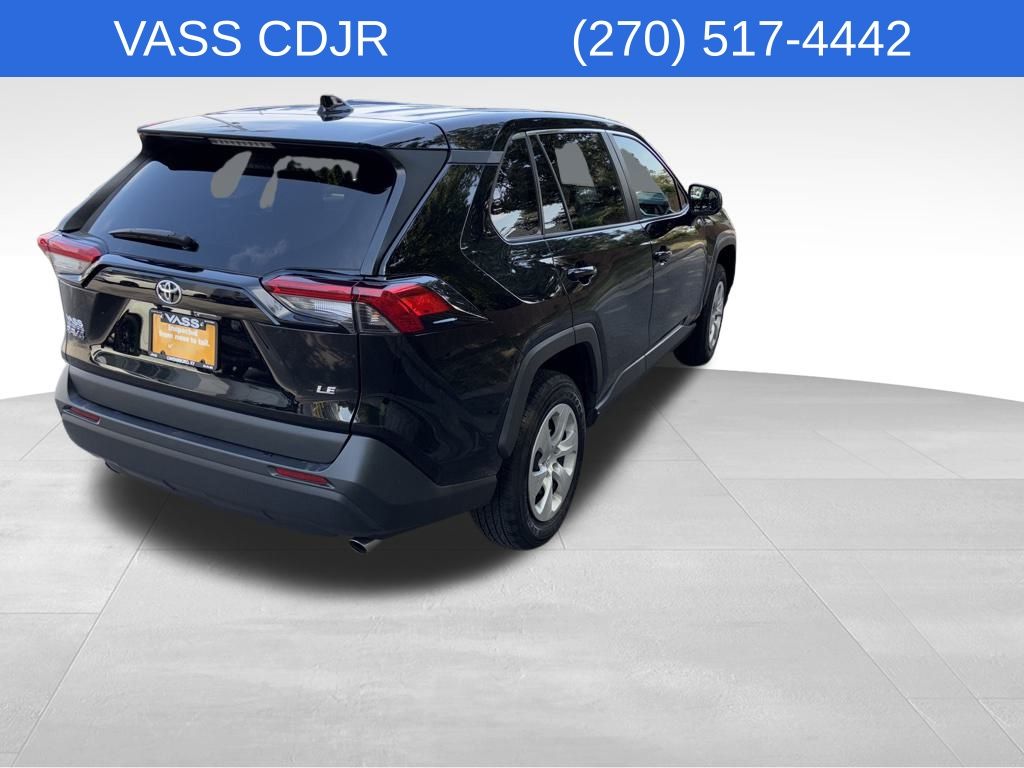 2024 Toyota RAV4 LE photo 9