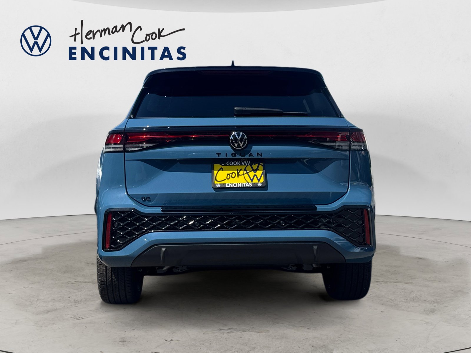 2025 Volkswagen Tiguan SE R-Line Black photo 4