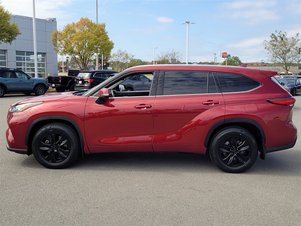 2020 Toyota Highlander XLE photo 4