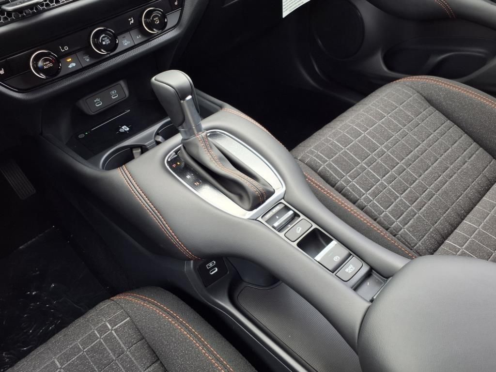 2026 Honda HR-V Sport photo 17