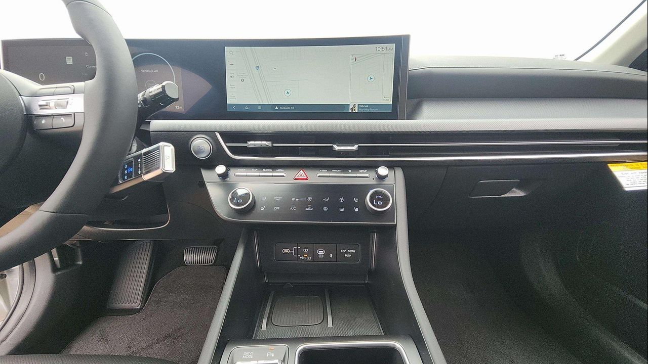 2025 Hyundai Sonata Hybrid Limited photo 19