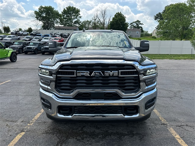 2025 Ram 2500 Tradesman photo 2
