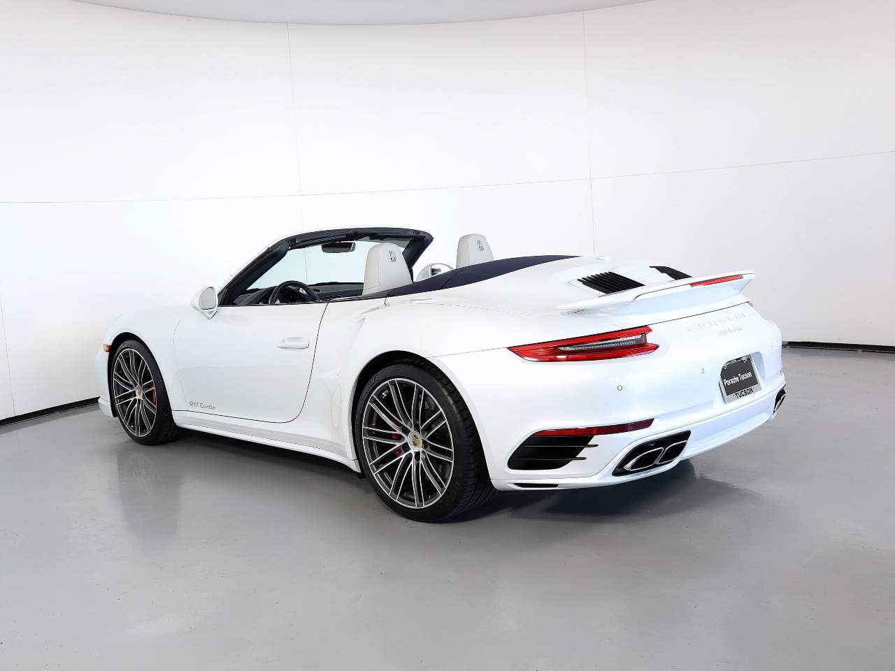 2019 Porsche 911 Turbo photo 3