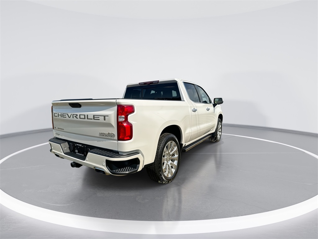 2022 Chevrolet Silverado 1500 High Country photo 8
