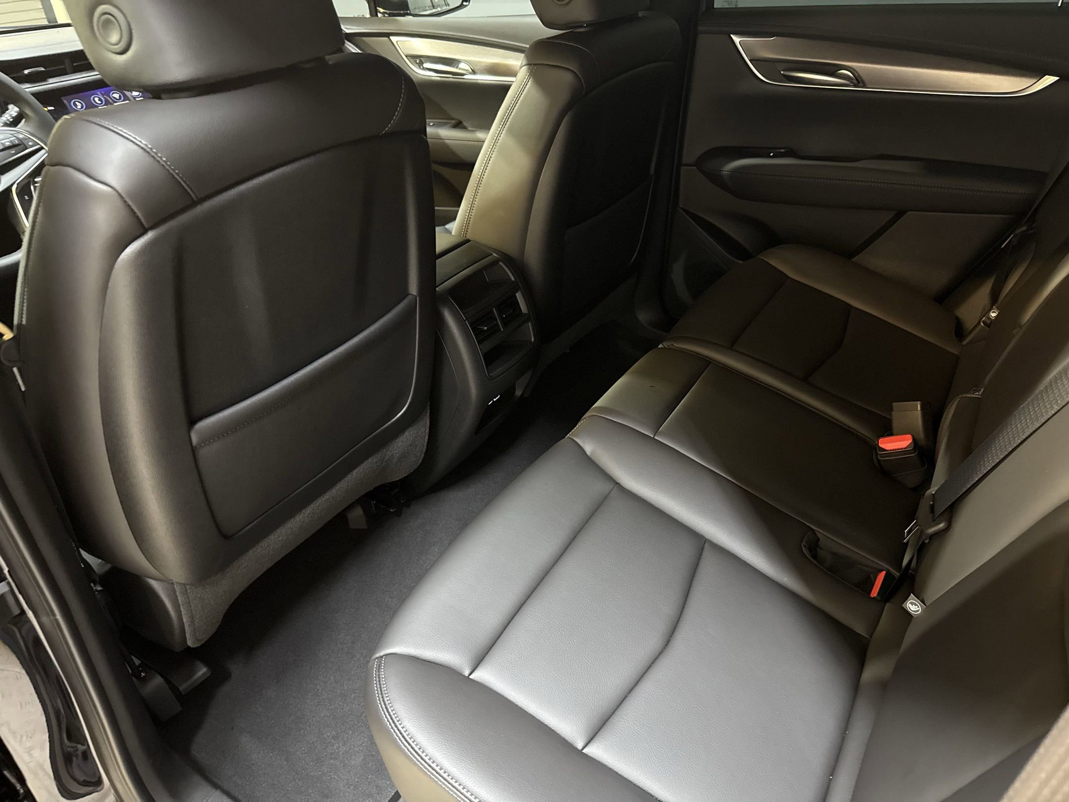 2025 Cadillac XT5 Luxury photo 39