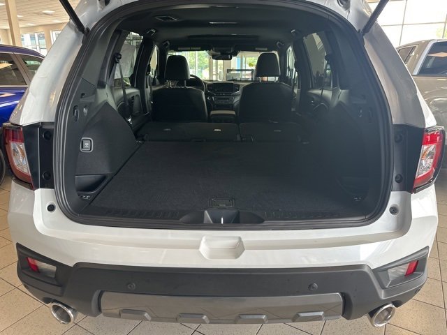 2025 Honda Passport TrailSport photo 2