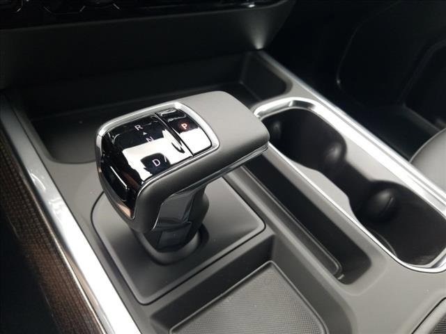 2025 Chevrolet Silverado 1500 LT photo 11