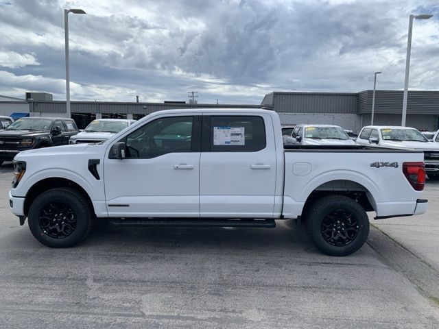 2025 Ford F-150 XLT photo 2