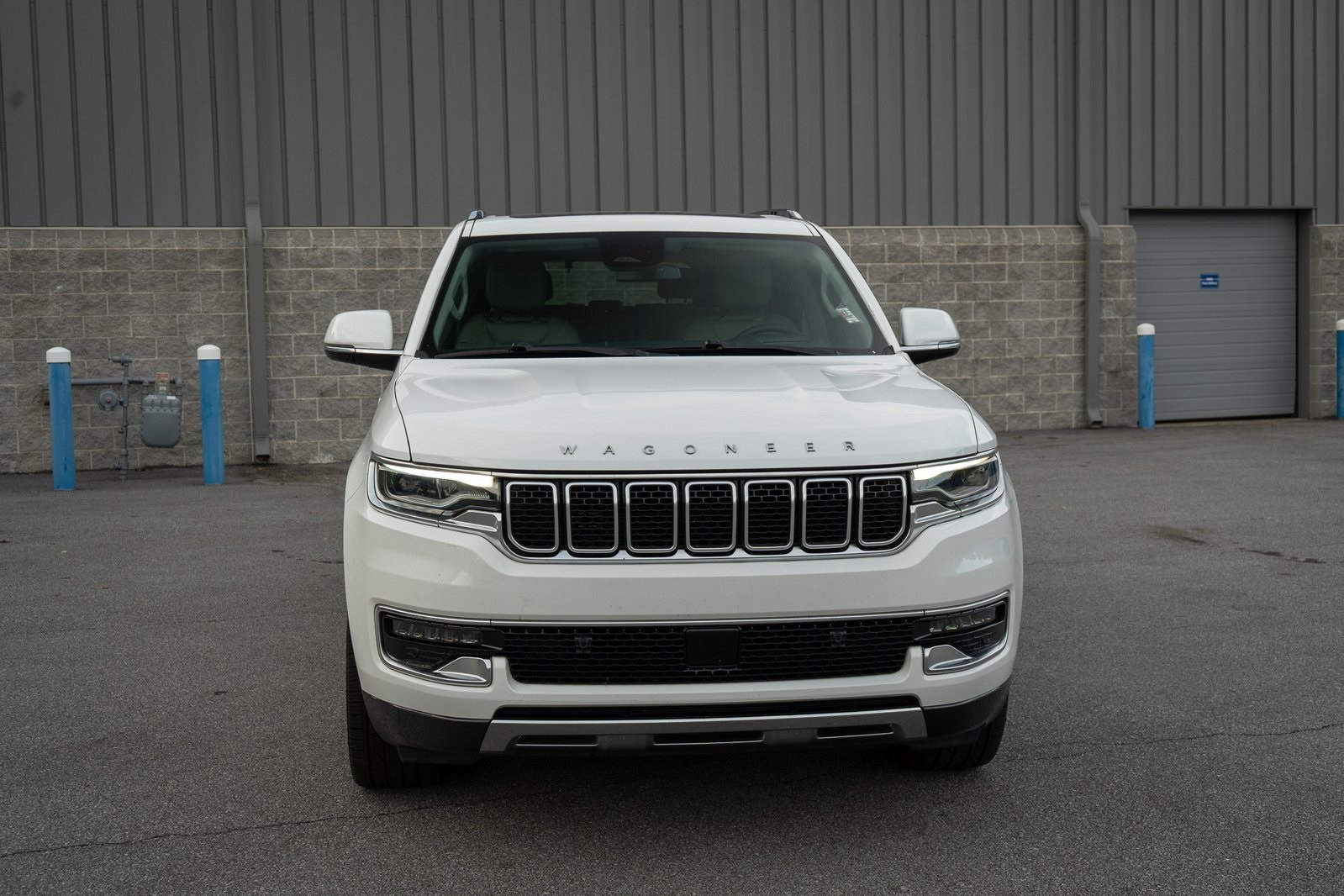 2022 Jeep Wagoneer Series III photo 2